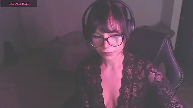 Snapshot of modjo_ chatting on 10, 10, 2025 modjo online show from 10, 10, 2025