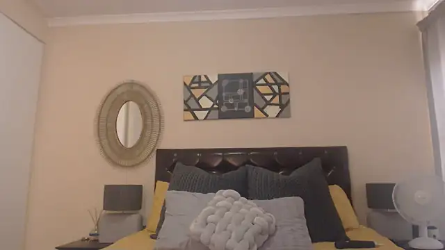 Creamyass22 online show from 28, 2, 2025