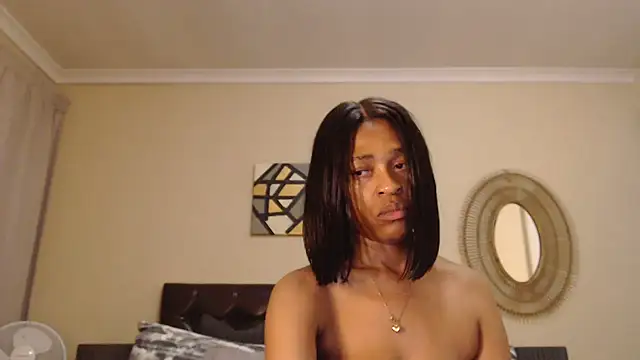 Creamyass22 online show from 30, 9, 2025