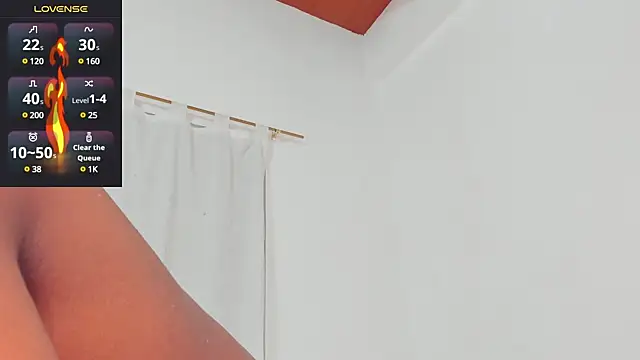 Snapshot of santi_brown chatting on 29, 1, 2025 santi brown online show from 29, 1, 2025