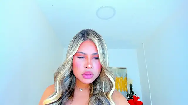 Carlota peach online show from 29, 12, 2024