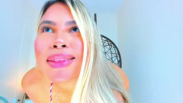 Carlota peach online show from 7, 3, 2025