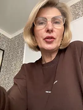 sensualEmilia online show from 25, 2, 2026