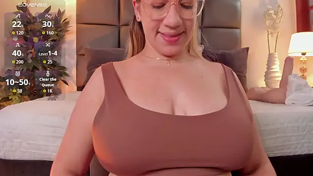 Antonellachic73 online show from 23, 4, 2026