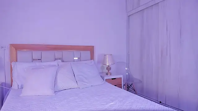 Snapshot of mia_hank chatting on 27, 2, 2026 mia hank online show from 27, 2, 2026