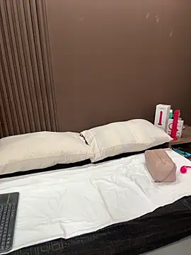 Melissabaylin online show from 16, 3, 2026