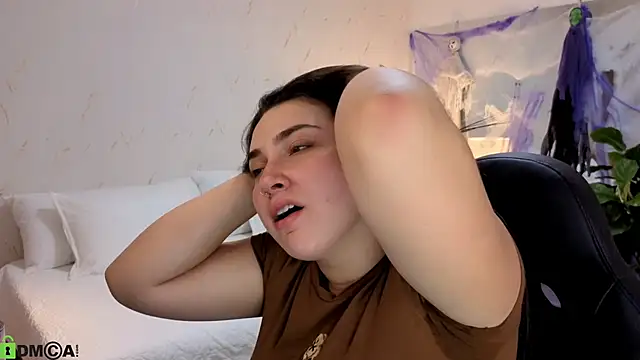 ava blue online show from 27, 10, 2025