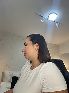 Snapshot of ava_blue chatting on 19, 6, 2026 ava blue online show from 19, 6, 2026