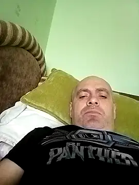 Snapshot of Robertvirt chatting on 25, 9, 2025 Robertvirt online show from 25, 9, 2025