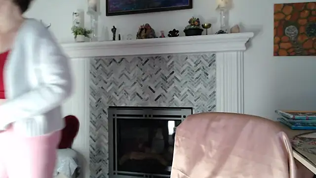 AuroraWillows online show from 13, 3, 2026