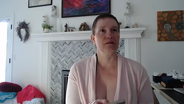 AuroraWillows online show from 8, 4, 2026