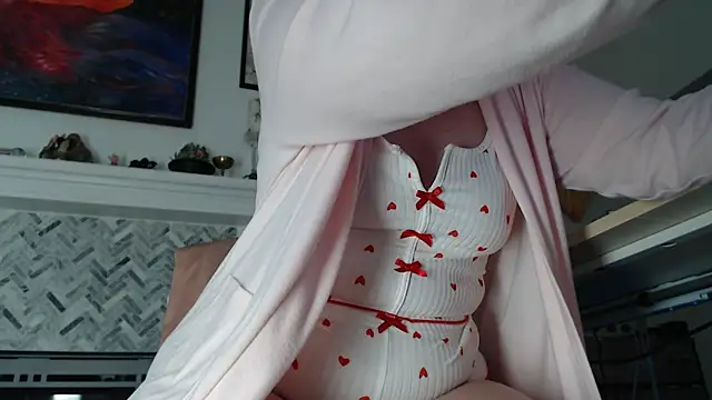 AuroraWillows online show from 18, 4, 2026