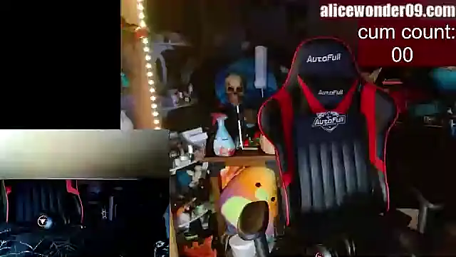 alicewonder09 online show from 8, 1, 2025