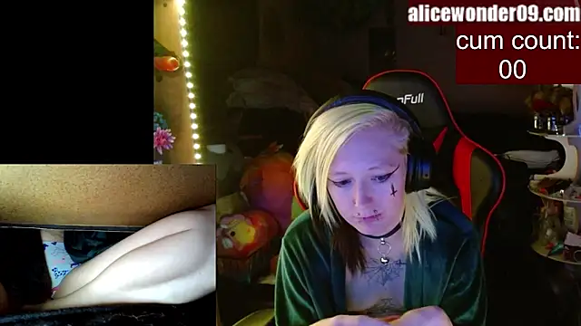 alicewonder09 online show from 3, 2, 2025