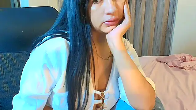 Snapshot of sara2520 chatting on 8, 1, 2026 sara2520 online show from 8, 1, 2026