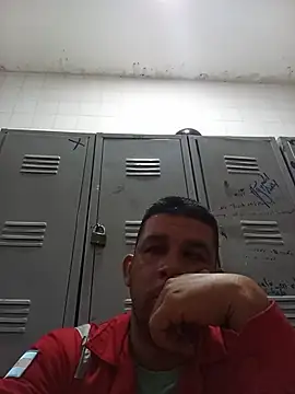 Snapshot of El-reyleon chatting on 22, 6, 2026 El-reyleon online show from 22, 6, 2026