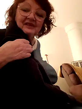 sheerazade online show from 4, 12, 2024