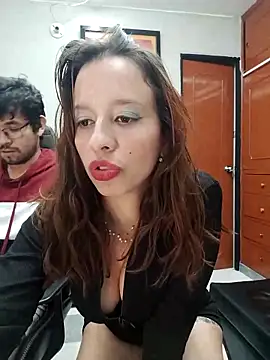 Snapshot of Isaandysex2428 chatting on 20, 3, 2025 Isaandysex2428 online show from 20, 3, 2025