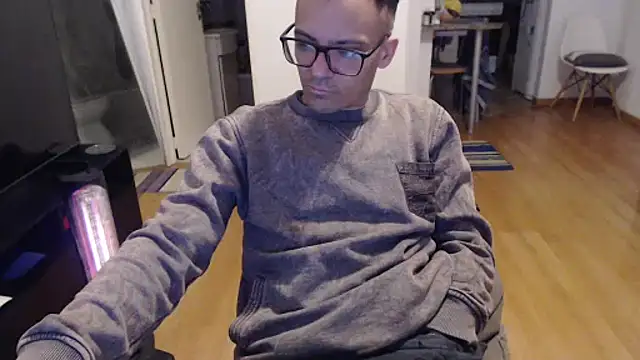 Snapshot of guachin_hunk chatting on 23, 5, 2026 guachin hunk online show from 23, 5, 2026