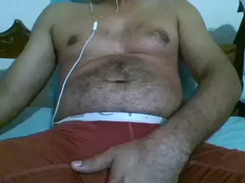 Snapshot of bbccol1 chatting on 31, 12, 2024 bbccol1 online show from 31, 12, 2024