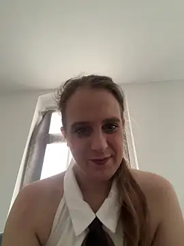 Snapshot of LadyChantale chatting on 17, 6, 2026 LadyChantale online show from 17, 6, 2026