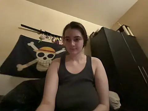 Snapshot of Snowbunnycake_131 chatting on 9, 7, 2026 Snowbunnycake 131 online show from 9, 7, 2026