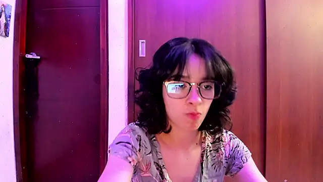  Lunnaa  online show from 10, 2, 2025