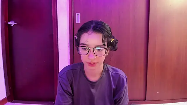  Lunnaa  online show from 24, 2, 2025