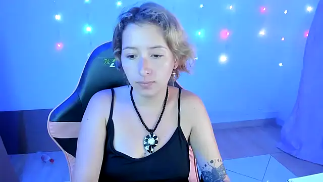 Snapshot of Ginger_Sweetty chatting on 15, 12, 2024 Ginger Sweetty online show from 15, 12, 2024