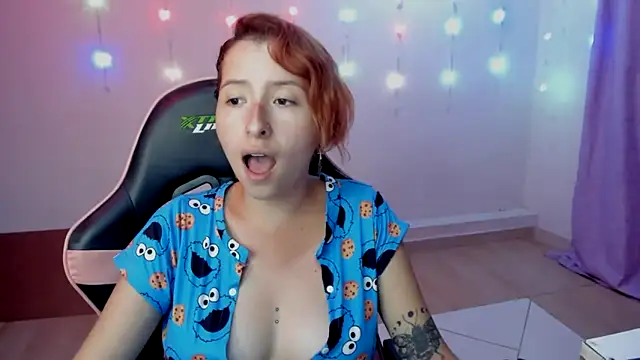 Snapshot of Ginger_Sweetty chatting on 12, 1, 2025 Ginger Sweetty online show from 12, 1, 2025