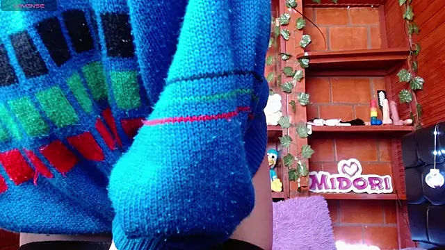 Snapshot of MidoriQuiinn chatting on 12, 5, 2026 MidoriQuiinn online show from 12, 5, 2026