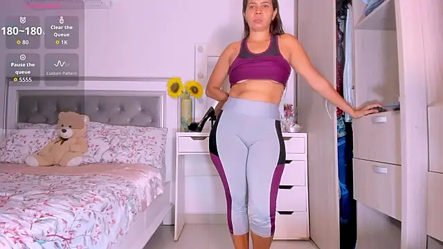 sharonDulce online show from 12, 2, 2026