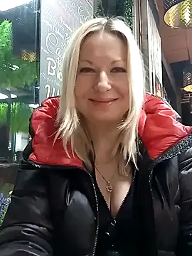 Arina smiles online show from 15, 2, 2025