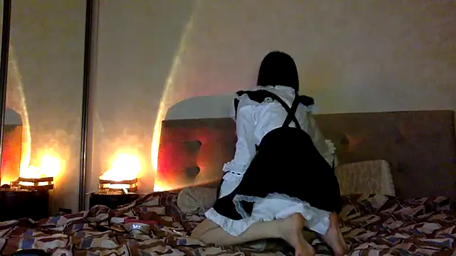 -Yummybabes- online show from 8, 4, 2026