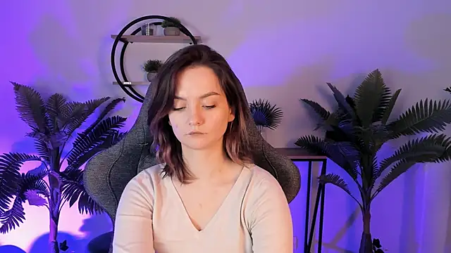 Snapshot of SamantaLong chatting on 2, 12, 2024 SamantaLong online show from 2, 12, 2024