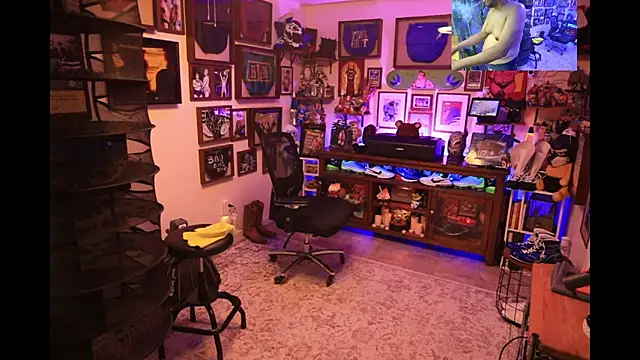 Briefs bud online show from 5, 1, 2025