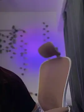 LunaXuan online show from 11, 9, 2025