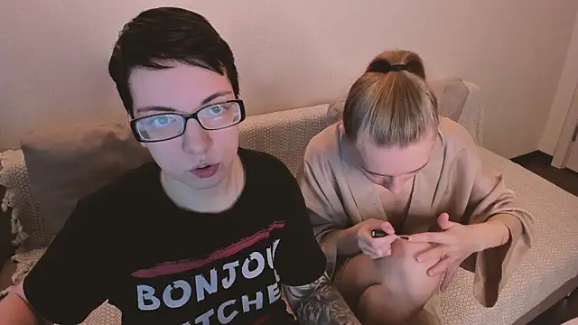 secret dreams   online show from 18, 4, 2026