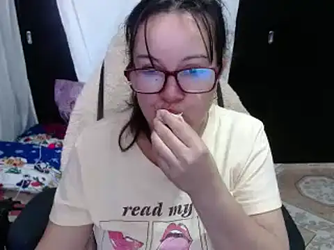 Sonialorens  online show from 10, 12, 2024