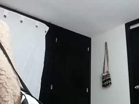 Sonialorens  online show from 10, 12, 2024