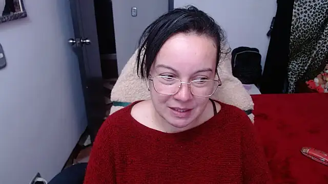 Sonialorens  online show from 7, 11, 2025