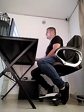 Snapshot of starplss chatting on 11, 10, 2025 starplss online show from 11, 10, 2025