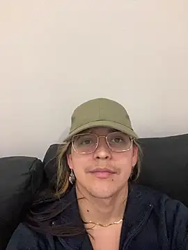 little boyx online show from 6, 4, 2026