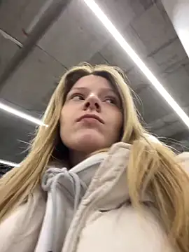 MaryHiggins online show from 19, 11, 2025