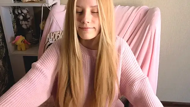 Snapshot of sarakaell chatting on 9, 7, 2026 sarakaell online show from 9, 7, 2026