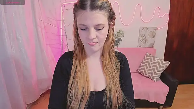 Snapshot of MillySandlerr chatting on 9, 7, 2026 MillySandlerr online show from 9, 7, 2026