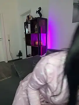 LexiCoco online show from 5, 10, 2025