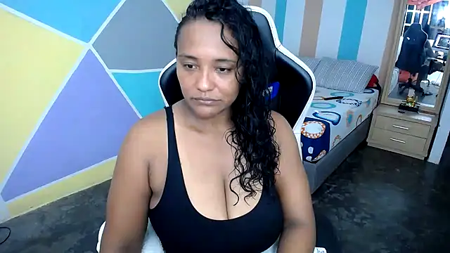 Snapshot of marysol83 chatting on 5, 12, 2024 marysol83 online show from 5, 12, 2024