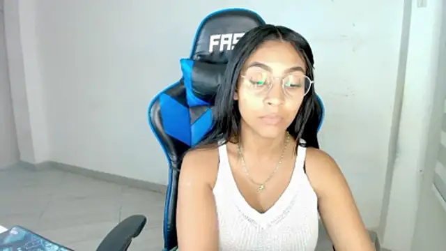 sophiax-x online show from 19, 2, 2026