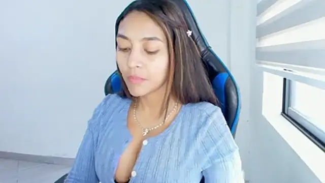 sophiax-x online show from 16, 7, 2026